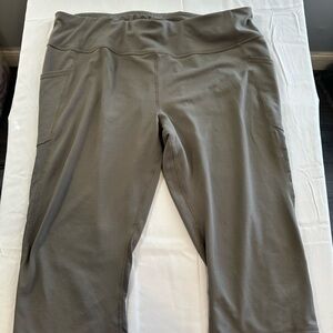Athletic Works olive green  Leggings with Pockets